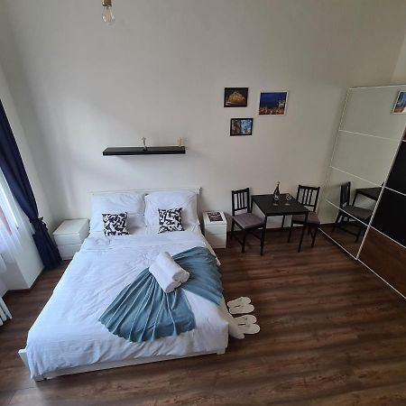 Apartmán Světlý prostorný byt v Karlíně Praha Exteriér fotografie